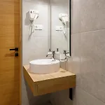 Yo 호텔 3*